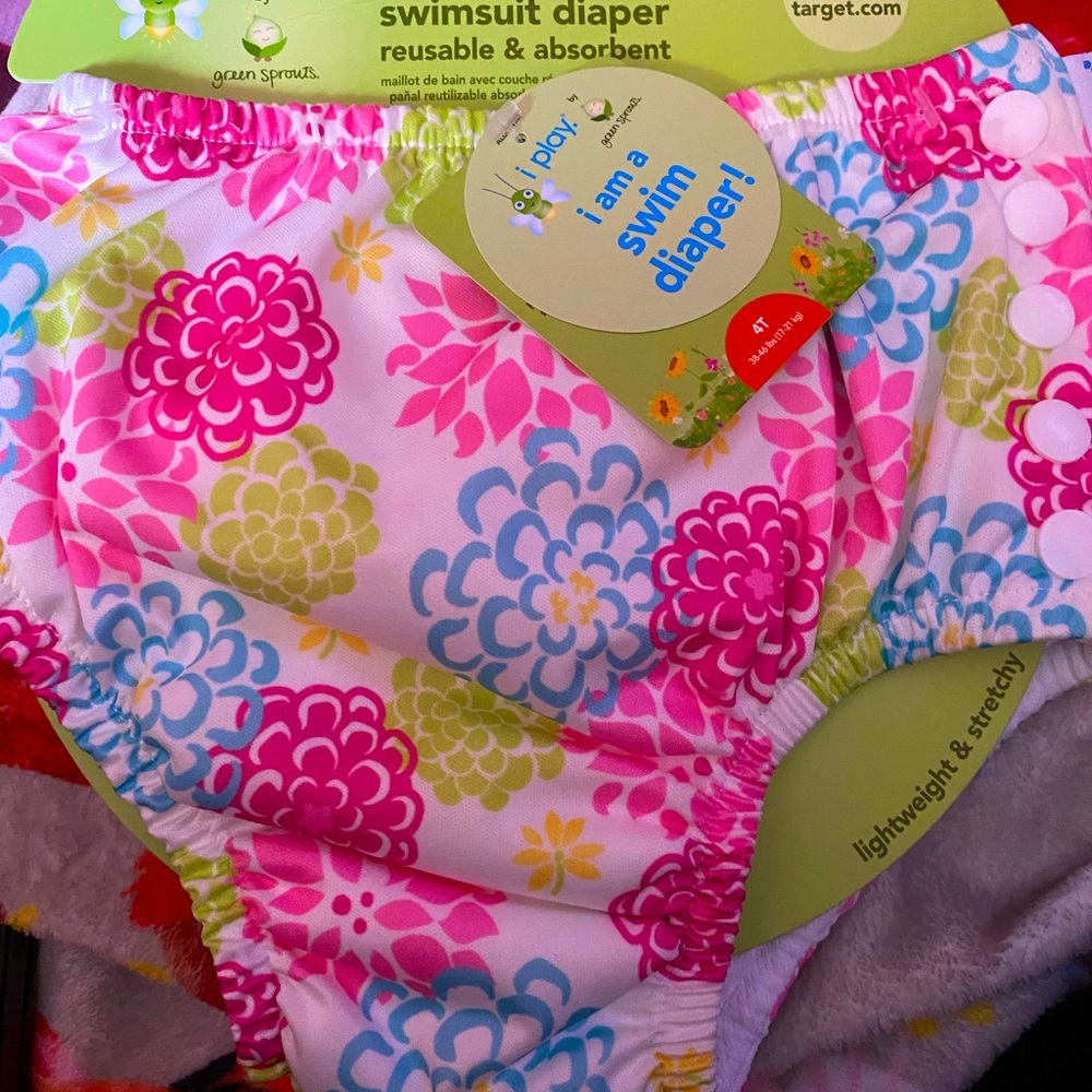 Brand New- Swim Diaper 🤩